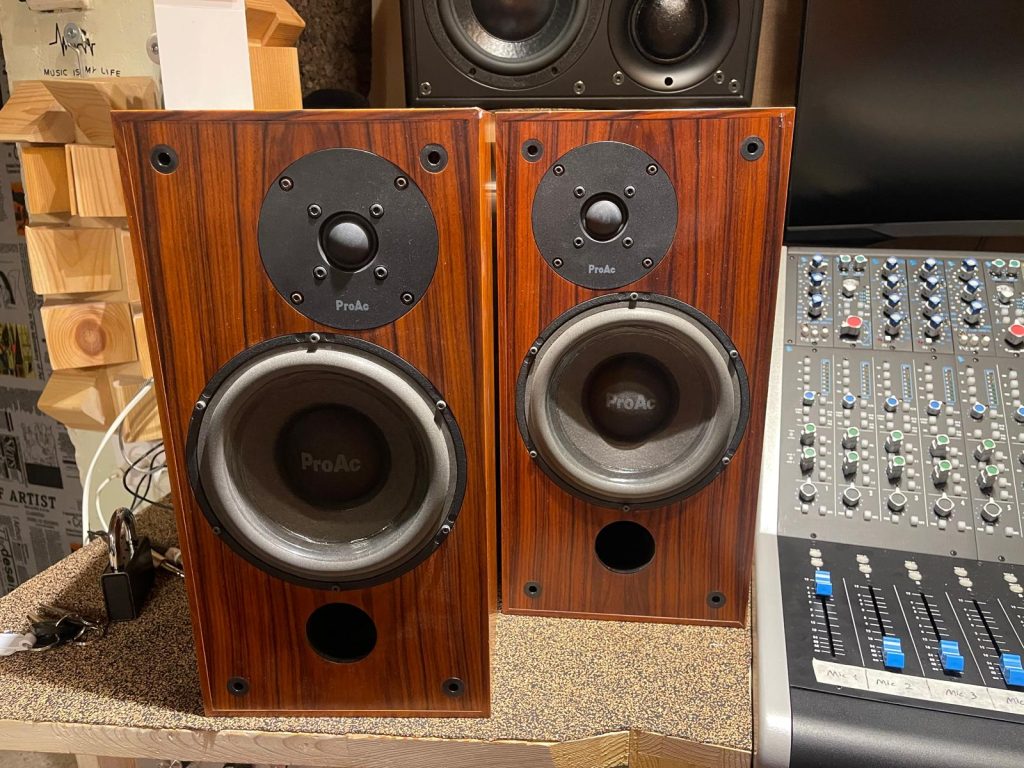 ProAc Studio 100